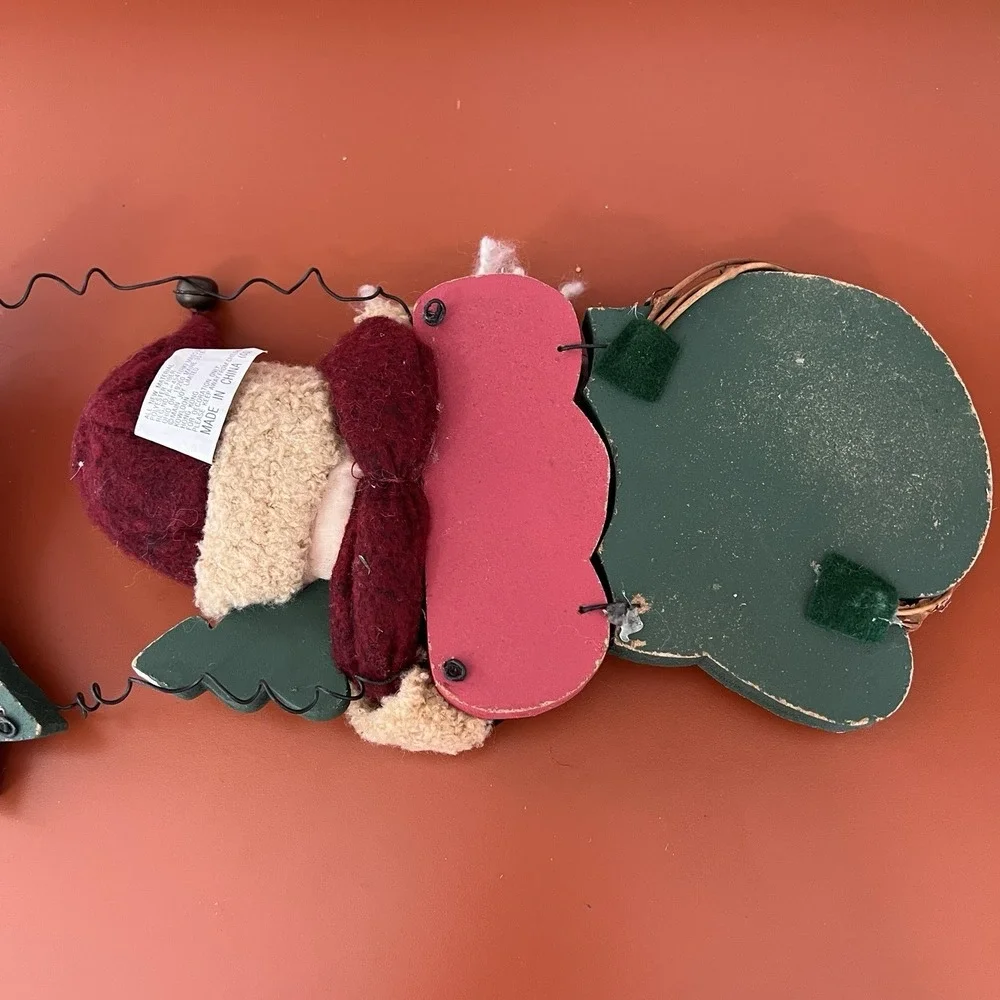 VTG Wood And Metal Santa Door And Wall Decor 16